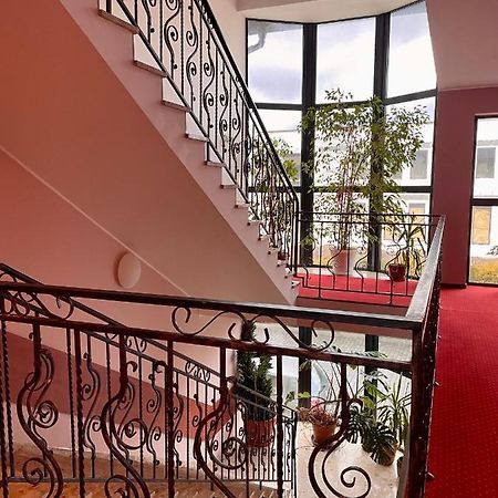 Hotel Dowhan Nowe Extérieur photo
