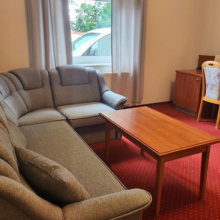 Hotel Dowhan Nowe Extérieur photo