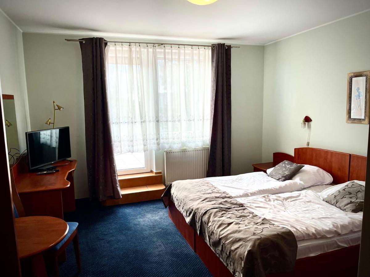 Hotel Dowhan Nowe Extérieur photo