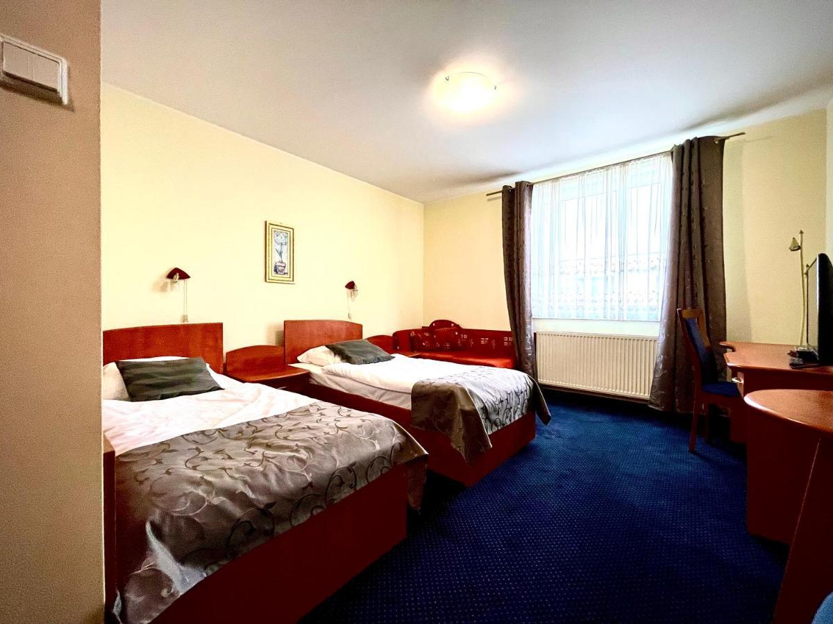 Hotel Dowhan Nowe Extérieur photo