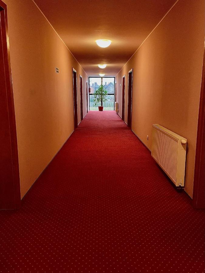 Hotel Dowhan Nowe Extérieur photo